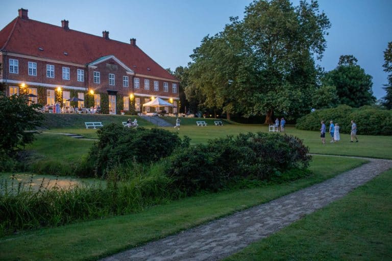 Hindsgavl Castle – Destination wedding